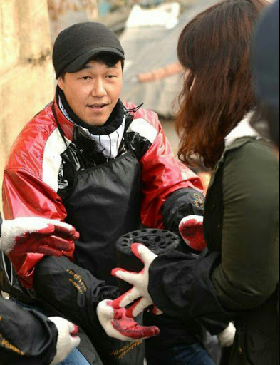 연탄재 함부로 차지마라