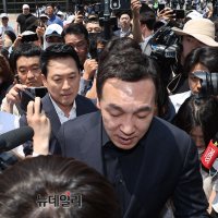 .경기장 봉쇄 12일째..장동혁.국힘 속속 도착