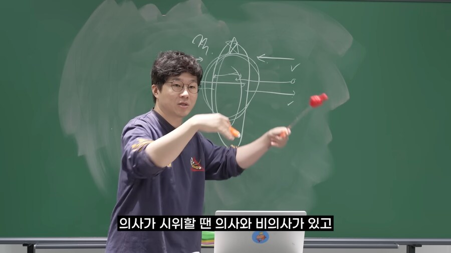 어차피 커뮤에서는 "자기 의견"은 못냄 ㅋ