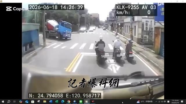 죽음 문턱 앞에서 산 오토바이 운전자.gif