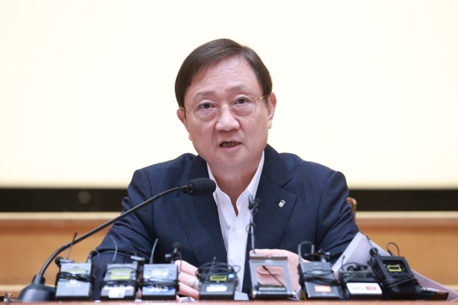 이찬진 “단일종목 레버리지 ETF, 드러누워 막을 걸 후회”