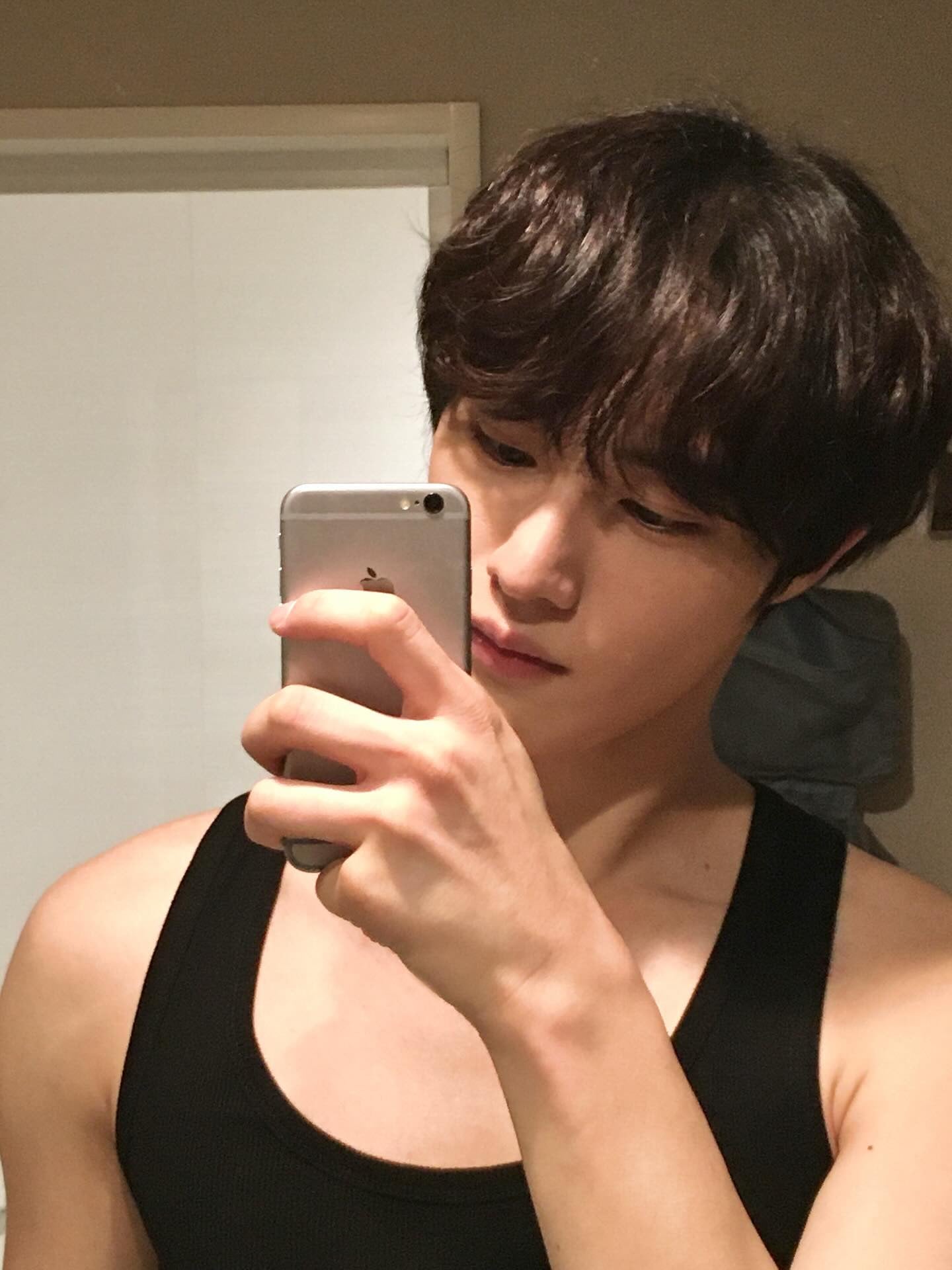 포인핸드에서 유기묘 데려온 남돌