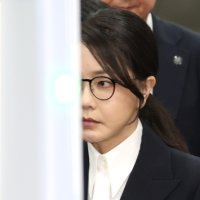 [속보].'김건희.'티파니 브로치'도 대가관계 수반'