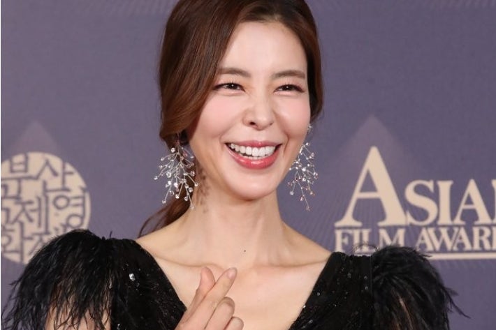 배우 김규리 565차례 모욕한 악플러 징역 1년