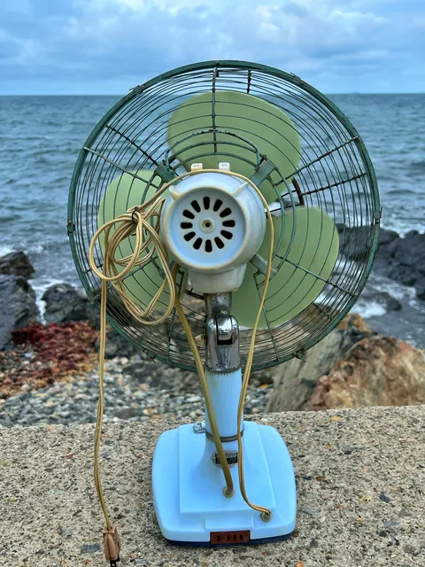 65년 전 생산된 대한민국 국산 2호 선풍기를 구했습니다