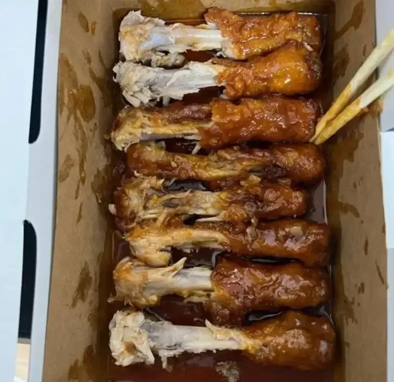 치킨 먹을 때 가끔 존재하는 스타일