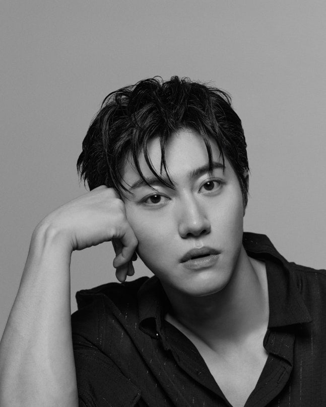 더블랙레이블 간 곽동연, 새 프로필 공개