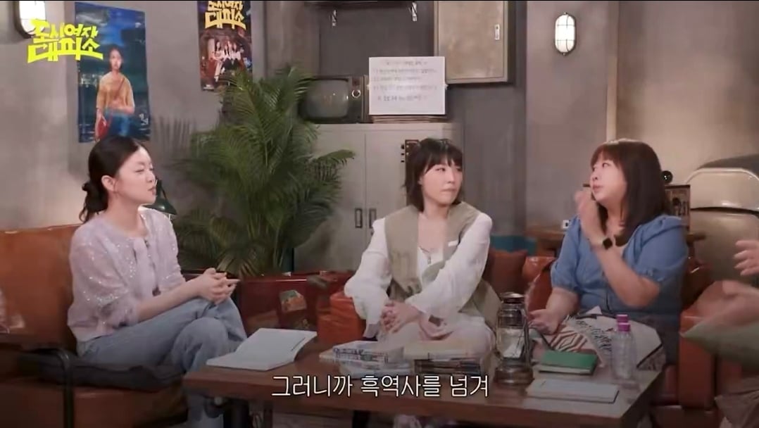 비오는 날에 밖에 나가려면 아무리 우산을 써도 조금 젖을 각오를 해야하잖아요