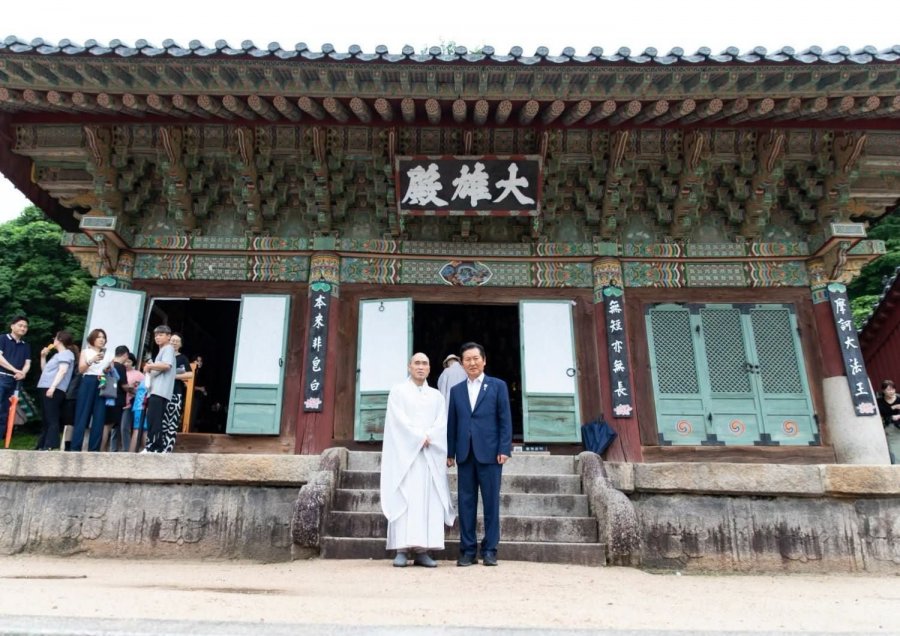 부산 범어사에 왔습니다