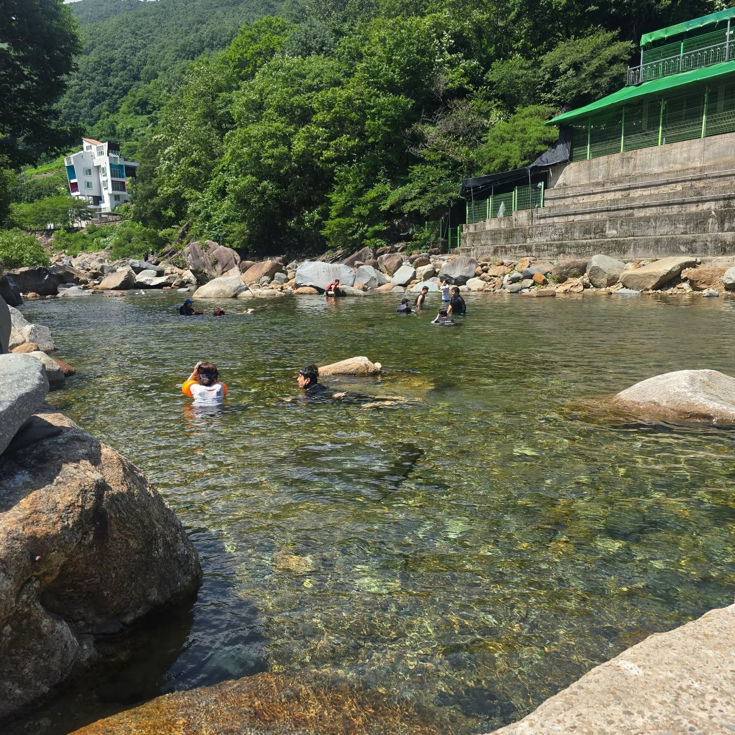 여름철 계곡이 끔찍하게 위험한 이유