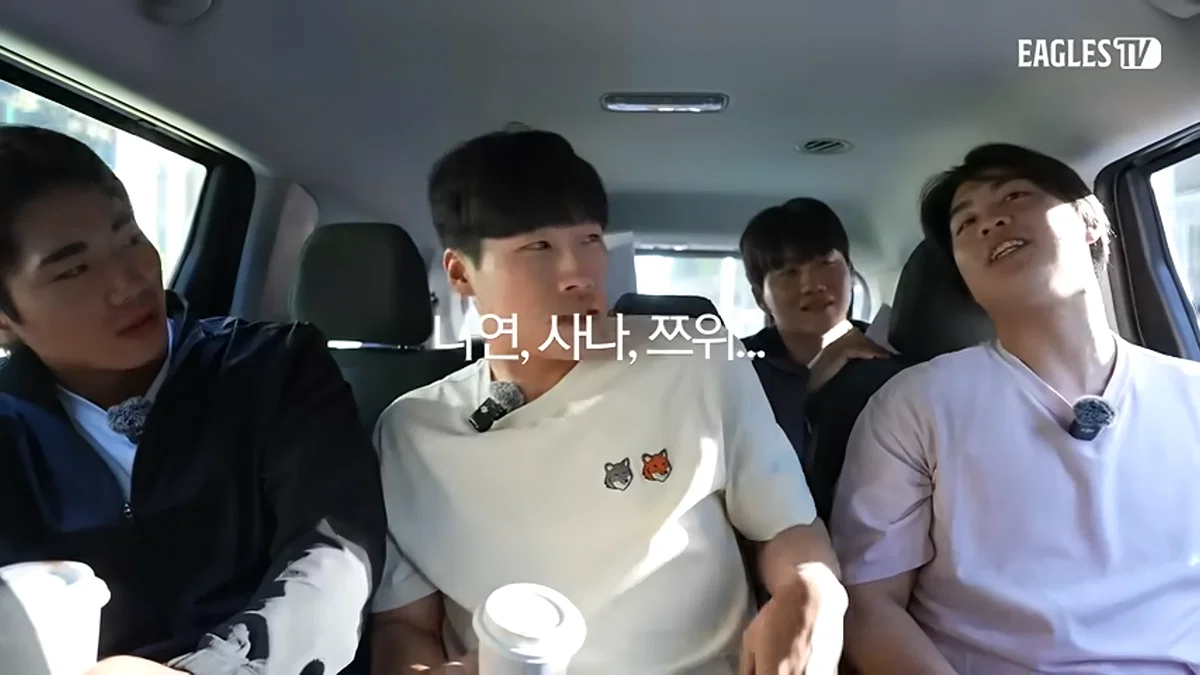 외국인 선수가 한국에 야구하러왔는데 11년동안 좋아한 아이돌이 시구하러옴... 근데 그게 상대팀인..