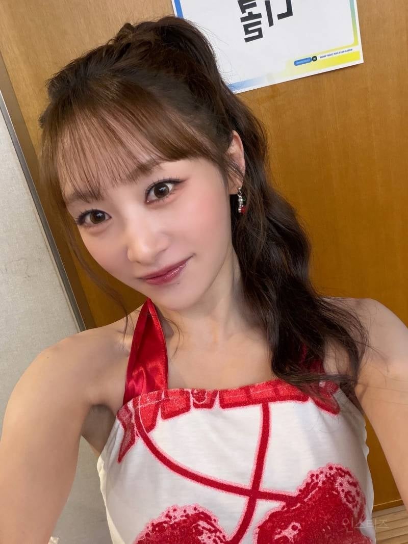 오늘 리센느 프리티걸 엠카무대에 깜짝 게스트 등장..jpg