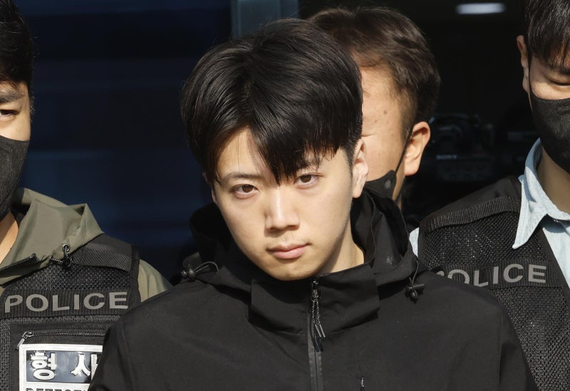 경찰, 검찰에 강제 수사당하고 시민단체에 푸나?