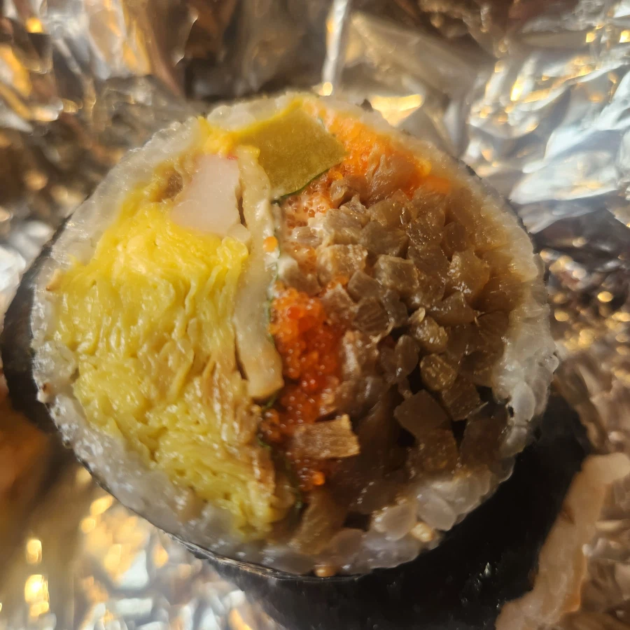 이번에 지방내려가서 먹은 충격적인 김밥