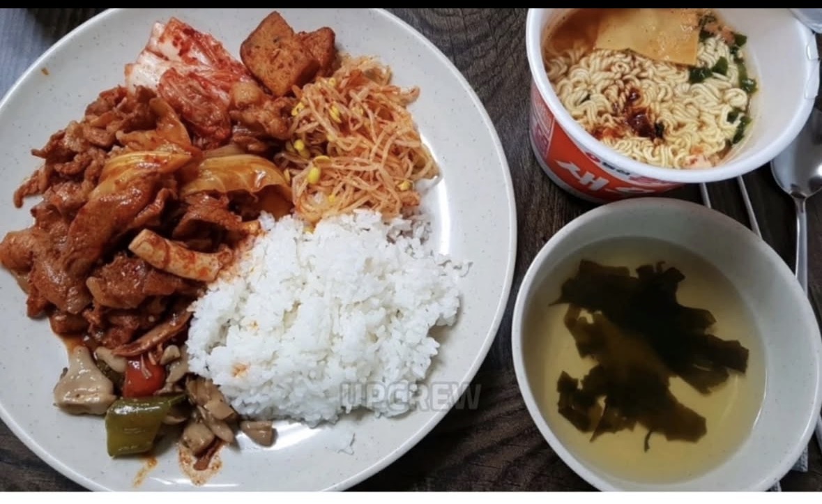 논란의 알바 밥