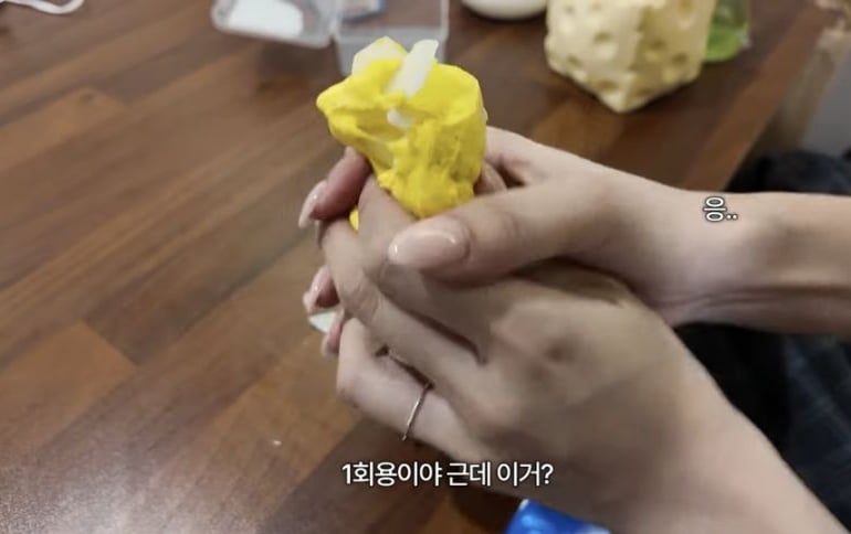 환연 민경이 유튜브 보는데 왁뿌?보여주는데 승용 리액션 너무너무 30대중반 그 자체다