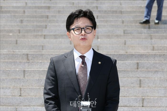 與 "보완수사권 있음에도 '장윤기 사건' 발생"…한동훈 "더 많