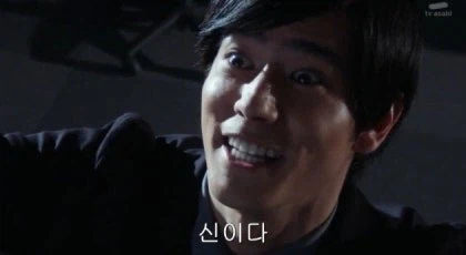 가면라이더) 가짜광기 vs 진짜광기