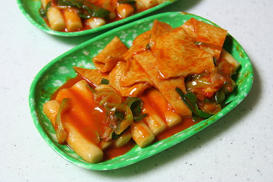 추억의 옛날 떡볶이.GIF