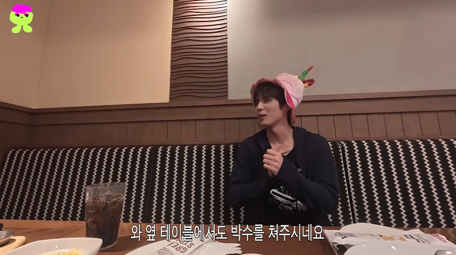27분동안 내향인 학대하는 아이돌 자컨...jpg