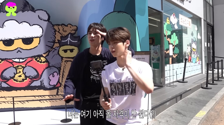 27분동안 내향인 학대하는 아이돌 자컨...jpg