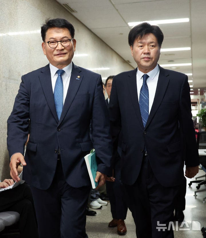 與 최고위, 송영길·김용 전대 출마 자격 결론 못내…계파 충돌 격화 우려