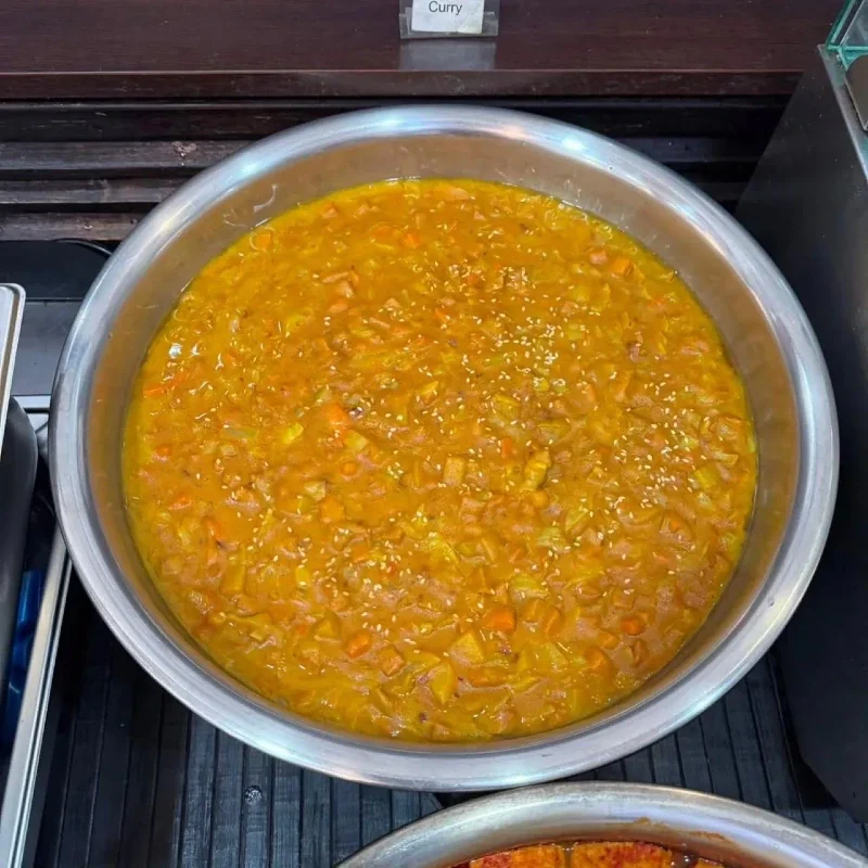 좀 멀리 있다는 한식 뷔페