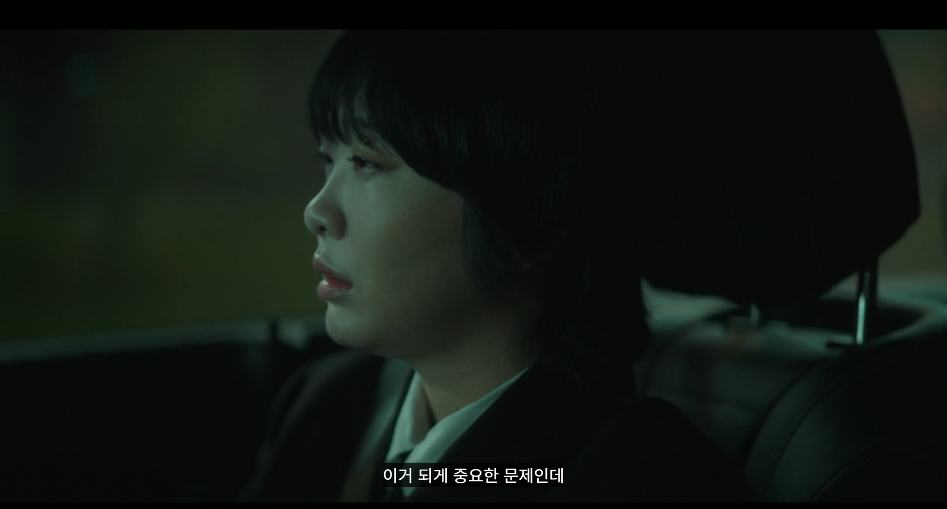 (스포ㅇ) 어떤 놈이 자꾸 사람 죽이고 퍼즐 보내는거임?