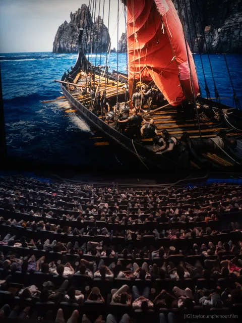[약스포] 영화 오디세이 - IMAX 70mm 필름 상영 모습