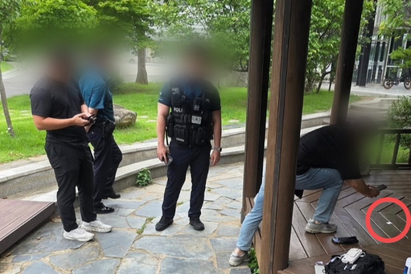 단독] 올공 집회 근처 ‘마약 의심 가루’ 나왔다…경찰 수사 착수