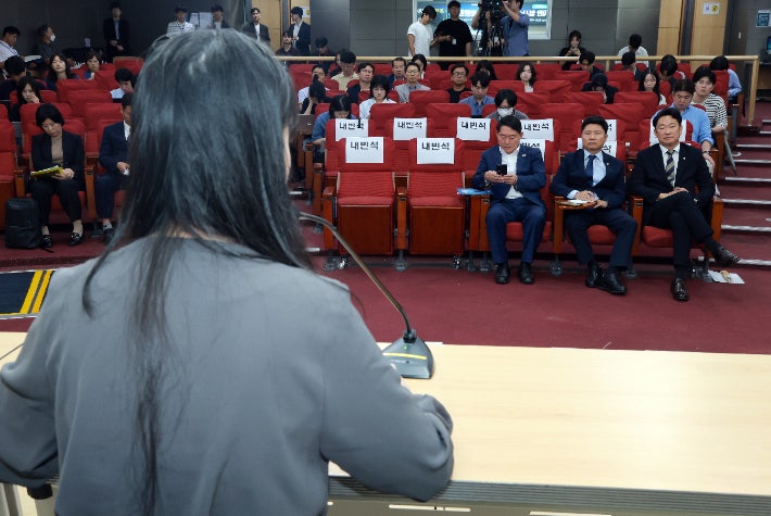"보완수사권, 누굴 위한 폐지" 피해자들이 국회서 쏟아낸 분노