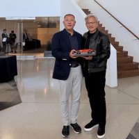 .젠슨 황 “엔비디아AI 연구원, 한국으로 이주”