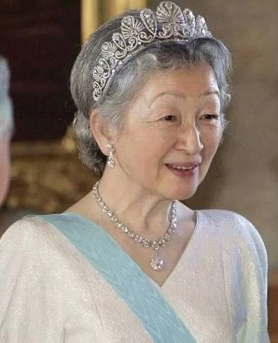 일본황실에 일본 상류층 여자들이 시집가기 싫어하는이유