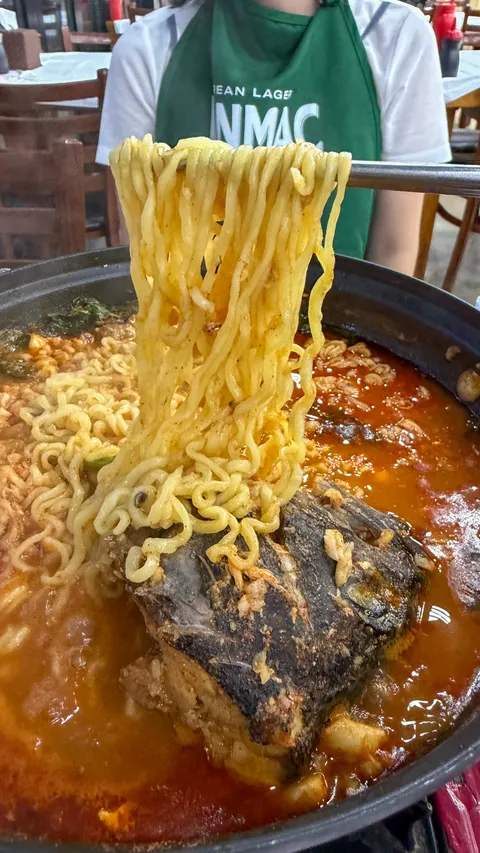 충청남도 태안군 만대회식당.