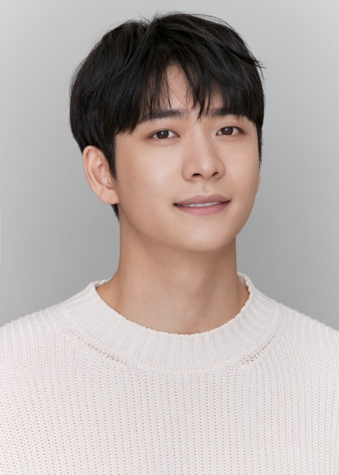 데뷔 후 첫 시상식 MC 맡는다는 강태오
