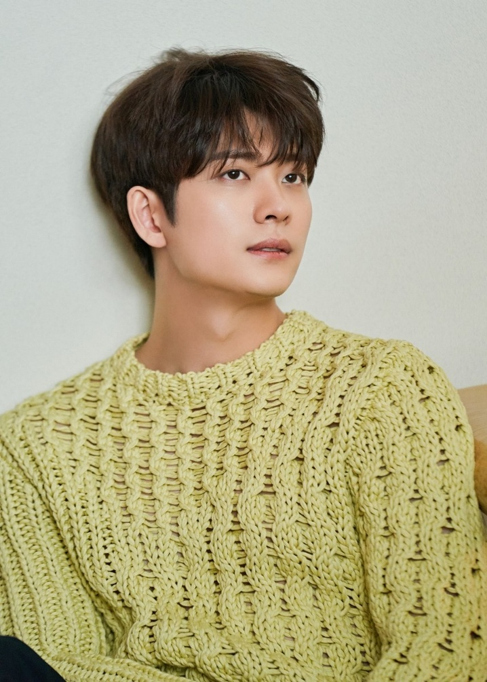 데뷔 후 첫 시상식 MC 맡는다는 강태오