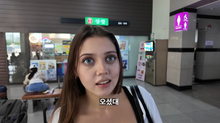 16살 연하 러시아 여친을 부모님께 데려갔더니 결혼?.jpg
