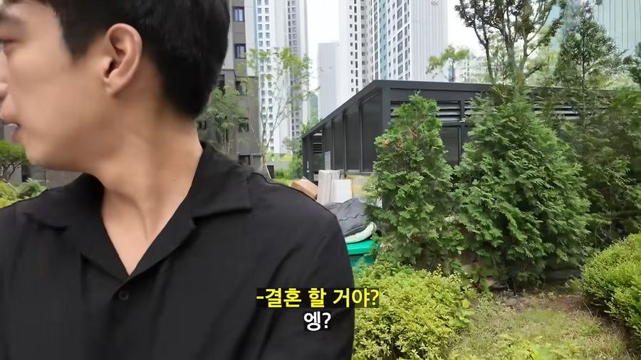 16살 연하 러시아 여친을 부모님께 데려갔더니 결혼?.jpg