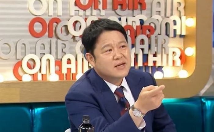 대표 : 어이 김대리. 왜이렇게 울어? 누가보면 사람 죽은줄 알겠어. 일에 집중좀 해
