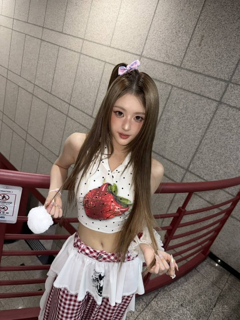Y3K하더니 진짜 그시절 무대 가져온 여돌.jpg