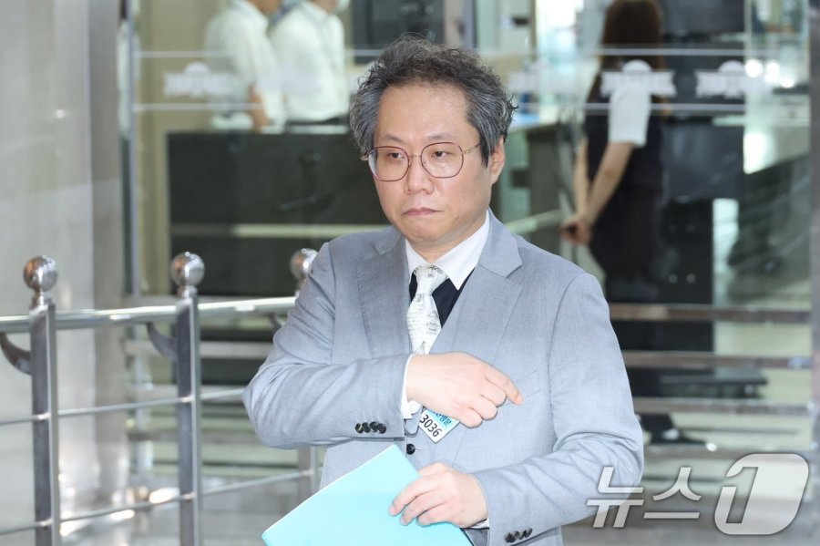 홍명보 오늘 청문회 출석 사진