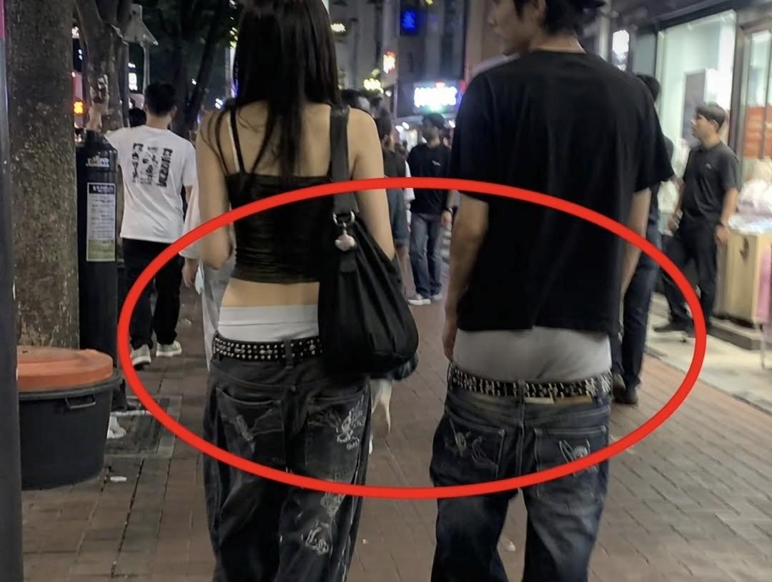 요즘 인기라는 패션
