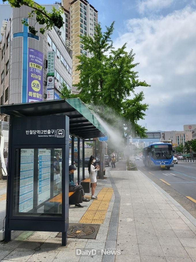 곱슬머리들은 정말 싫어하는 어느 편의시설.jpg