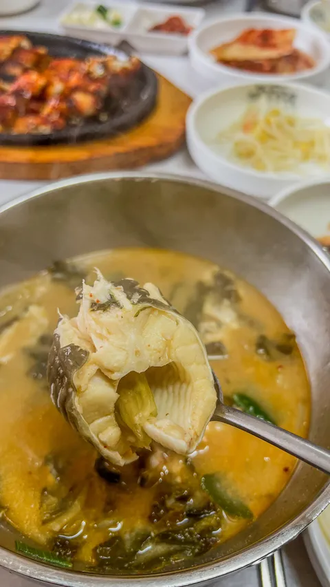 전라남도 고흥군 사계절산장어숯불구이.