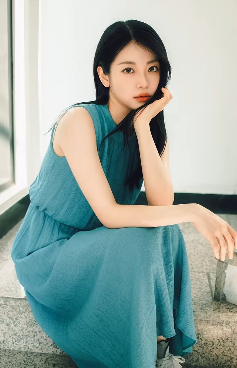 한국여행 온 일본녀 사진 찍어주는 한국남
