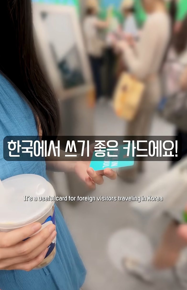 한국여행 온 일본녀 사진 찍어주는 한국남