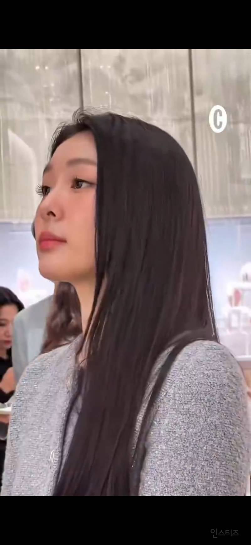 어제자 신세계백화점 본점 디올 부티크 방문한 김연아