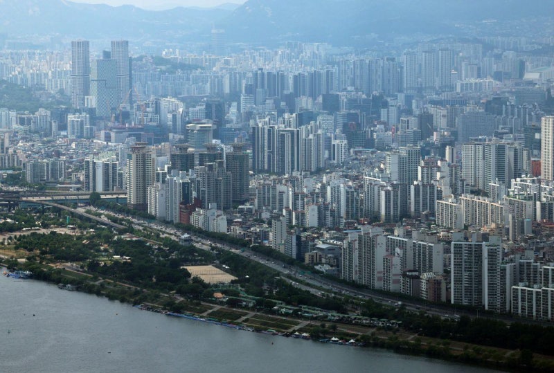 20억 아파트에 20년 장기전세… “평생 살겠다” 호소