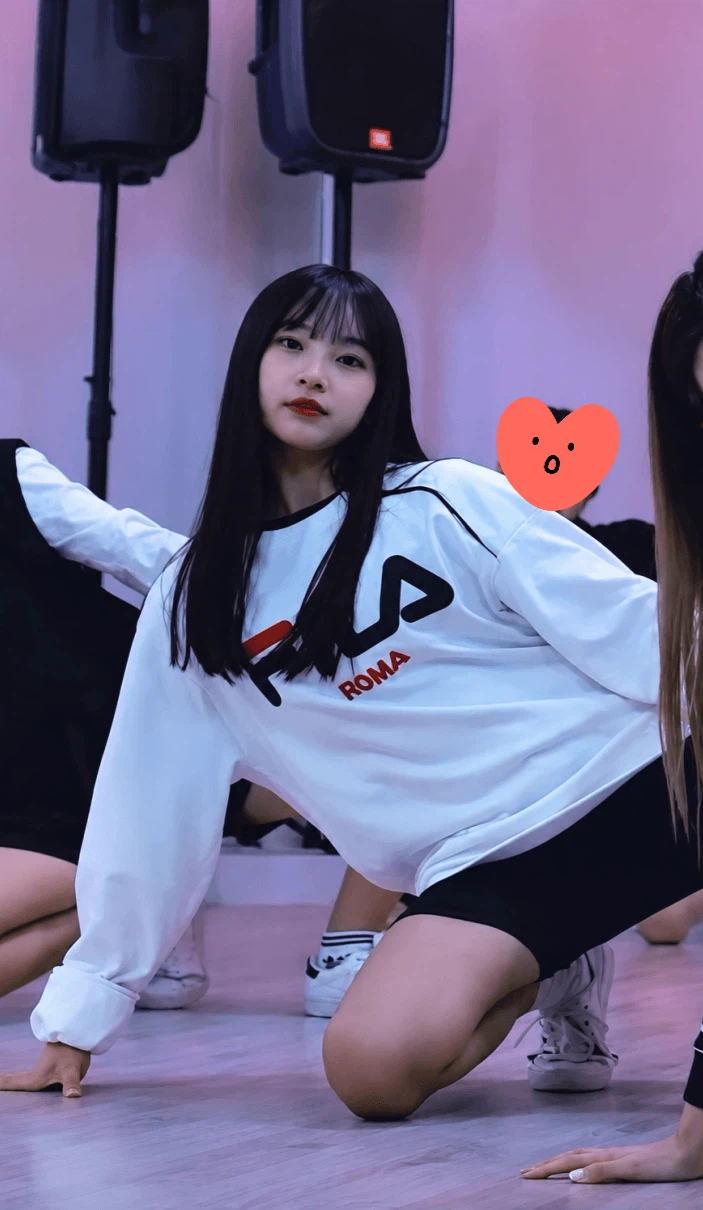 과거 행실이 얼마나 발랐는지 감도 안오는 리센느 원이.jpg