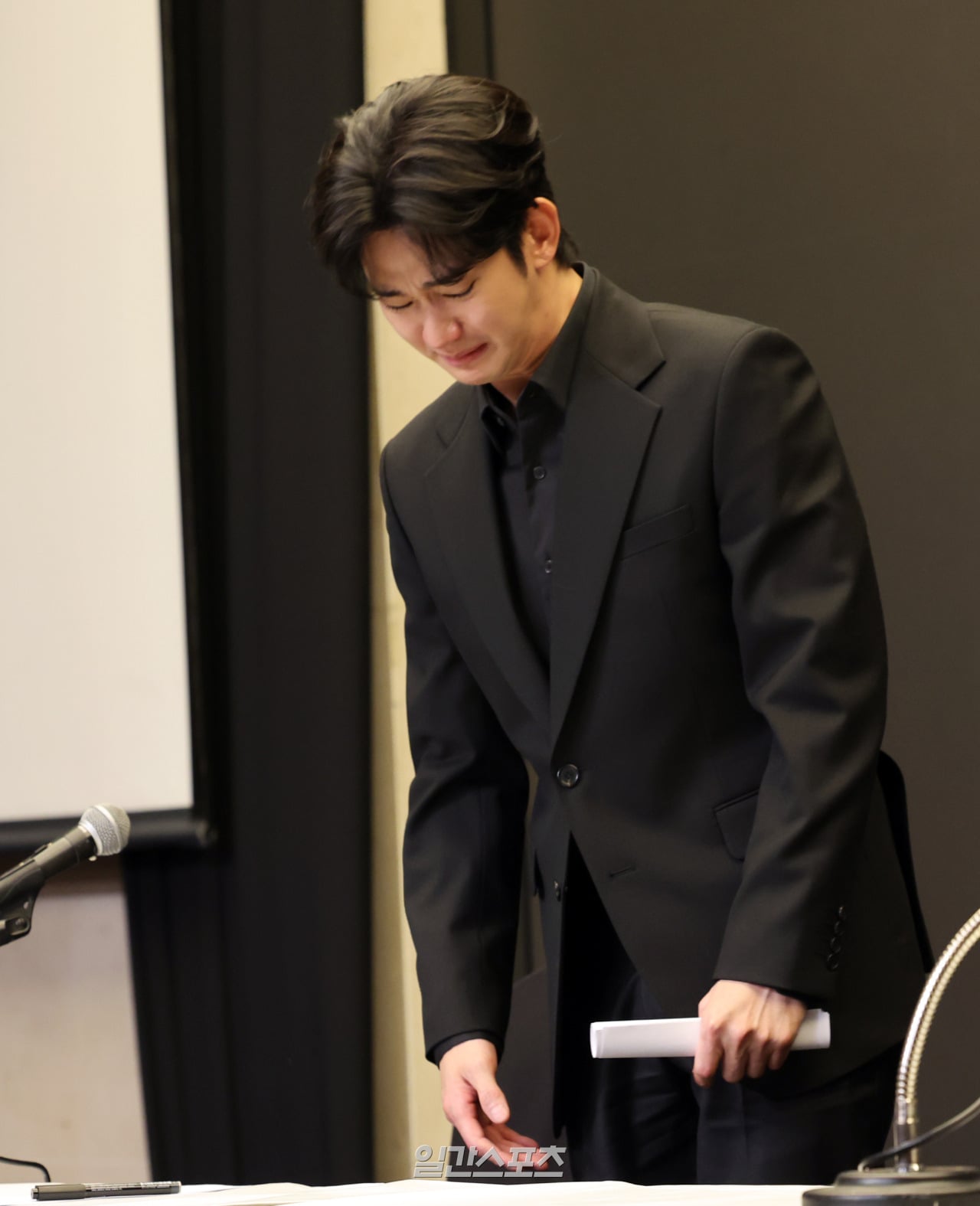 故김새론과 중2 때 교제?…김수현, 아동복지법 위반 혐의 불송치